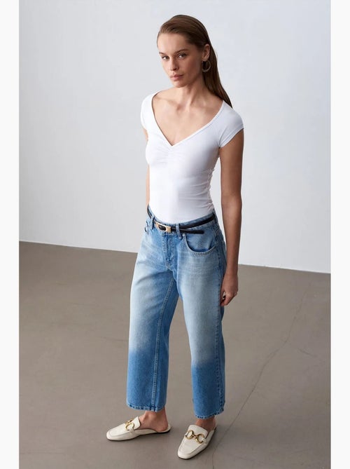 Jeans capri de cintura baixa e perna larga dilvin - Kiabi Jeans capri de cintura baixa e perna larga dilvin - Kiabi
