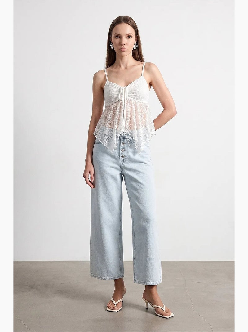Jeans capri femininos de perna larga e cintura alta com detalhe em renda dilvin Azul claro - Kiabi