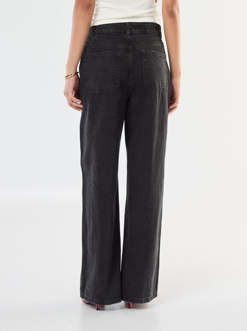 Jeans corte wide leg com cinto fino em ganga - Kiabi