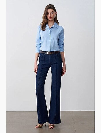 Jeans de cintura subida à boca de sino dilvin