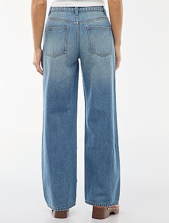 Jeans de cintura subida corte largo / wide leg