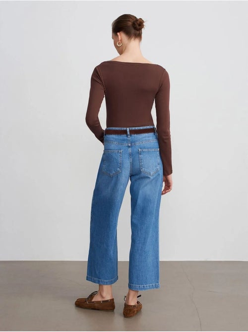 Jeans de cintura subida e perna larga dilvin - Kiabi Jeans de cintura subida e perna larga dilvin - Kiabi