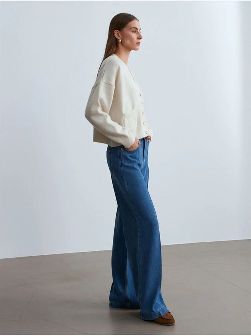 Jeans de cintura subida e perna larga em tencel dilvin - Kiabi Jeans de cintura subida e perna larga em tencel dilvin - Kiabi