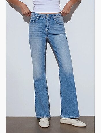 Jeans de ganga bootcut de cintura baixa dilvin