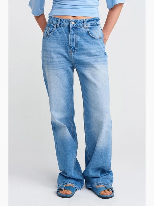 Jeans de ganga de algodão de cintura subida e perna larga e larga dilvin - Kiabi Jeans de ganga de algodão de cintura subida e perna larga e larga dilvin - Kiabi