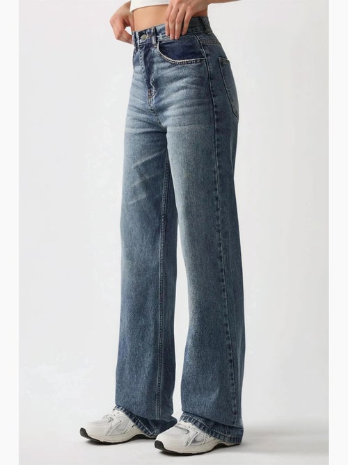 Jeans de ganga de cintura normal e perna reta hiccup - Kiabi Jeans de ganga de cintura normal e perna reta hiccup - Kiabi