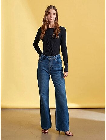 Jeans de ganga de perna larga e cintura subida dilvin