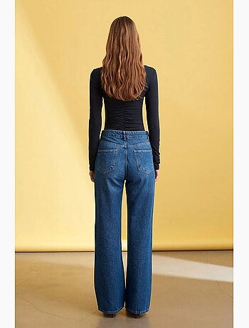 Jeans de ganga de perna larga e cintura subida dilvin