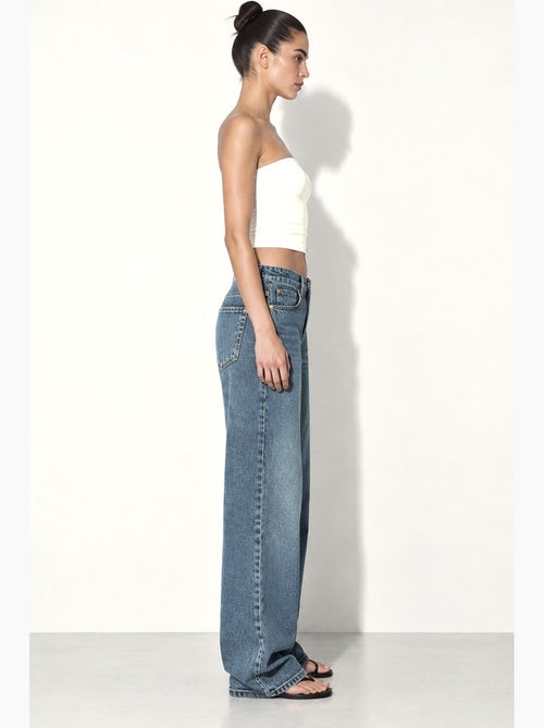 Jeans de ganga de perna larga e corte direito hiccup - Kiabi Jeans de ganga de perna larga e corte direito hiccup - Kiabi