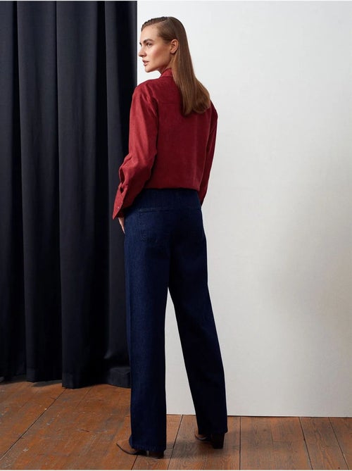Jeans de mulher de cintura média e perna reta dilvin - Kiabi Jeans de mulher de cintura média e perna reta dilvin - Kiabi