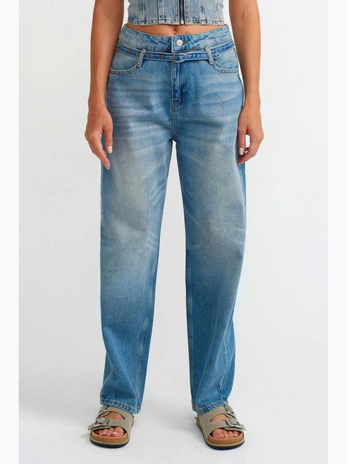 Jeans de mulher de cintura subida balloon de perna larga e larga dilvin - Kiabi Jeans de mulher de cintura subida balloon de perna larga e larga dilvin - Kiabi