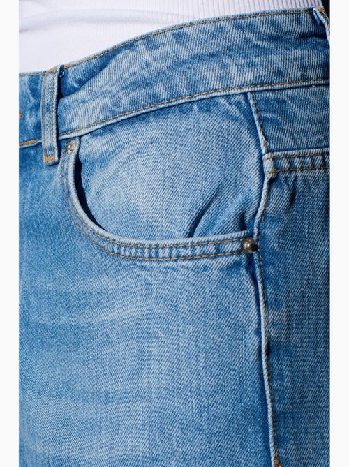 Jeans de mulher de cintura subida e perna reta dilvin - Kiabi Jeans de mulher de cintura subida e perna reta dilvin - Kiabi