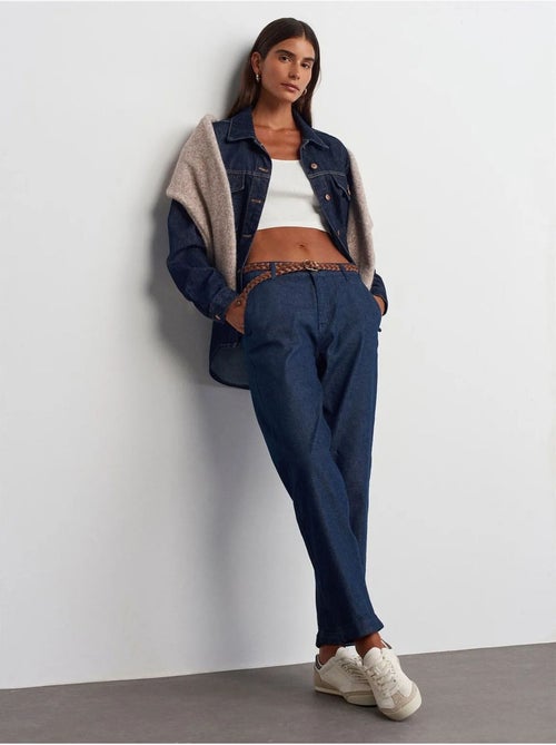 Jeans de mulher de cintura subida e perna reta dilvin - Kiabi Jeans de mulher de cintura subida e perna reta dilvin - Kiabi