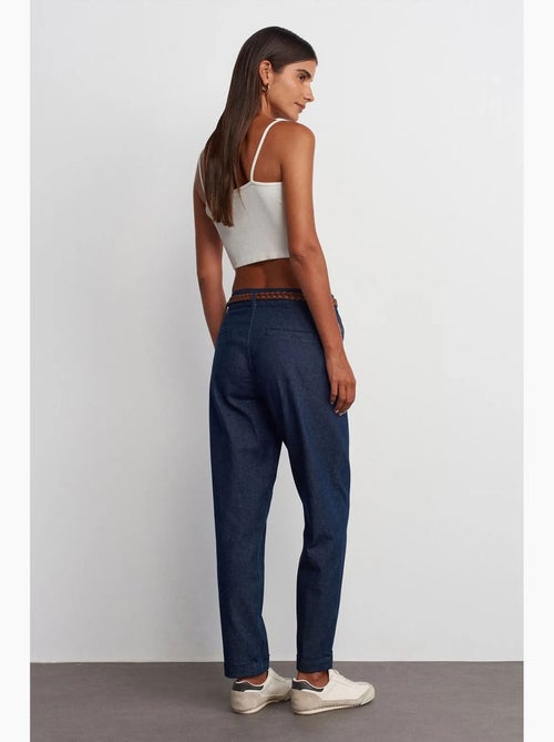 Jeans de mulher de cintura subida e perna reta dilvin - Kiabi Jeans de mulher de cintura subida e perna reta dilvin - Kiabi