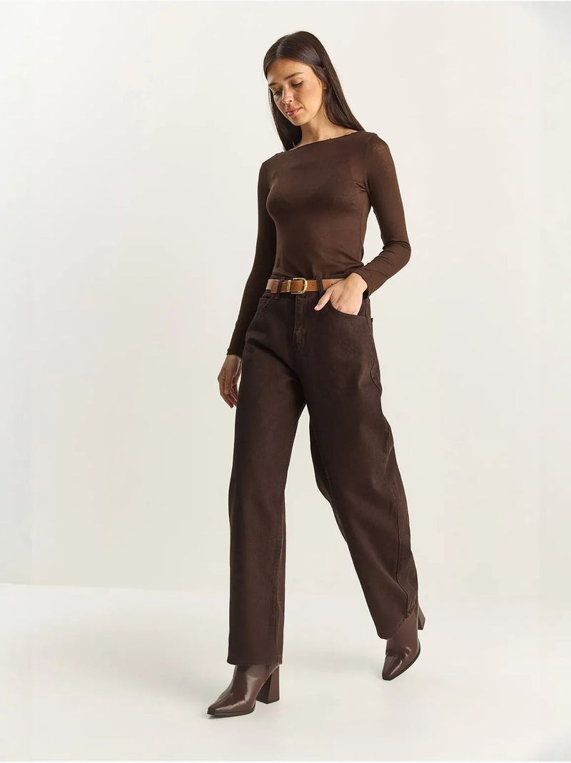 Jeans de perna larga com cinto lucci Castanho-chocolate - Kiabi