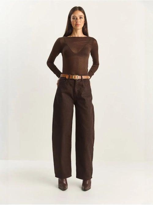 Jeans de perna larga com cinto lucci - Kiabi Jeans de perna larga com cinto lucci - Kiabi