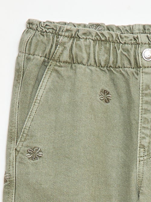Jeans de perna larga com padrão bordado - Kiabi