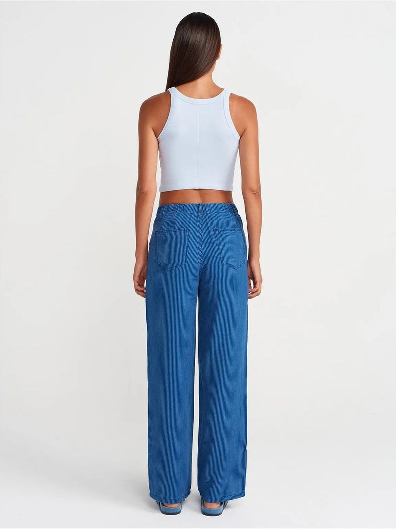 Jeans de tencel às riscas de cintura média e perna larga dilvin Azul-safira - Kiabi