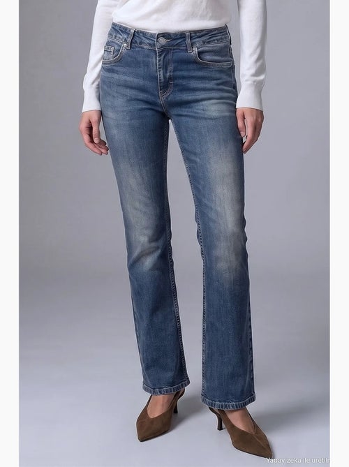 Jeans femininos dilvin - Kiabi Jeans femininos dilvin - Kiabi
