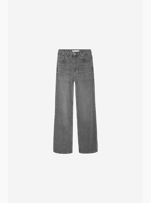 Jeans femininos dilvin - Kiabi Jeans femininos dilvin - Kiabi