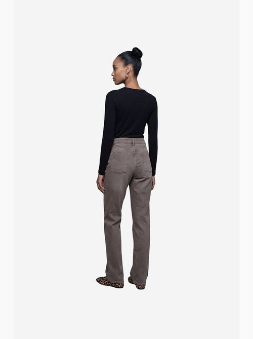 Jeans femininos dilvin - Kiabi Jeans femininos dilvin - Kiabi