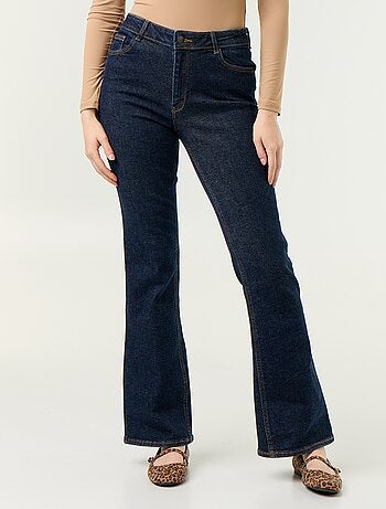 Jeans corte flare/bootcut de cintura subida