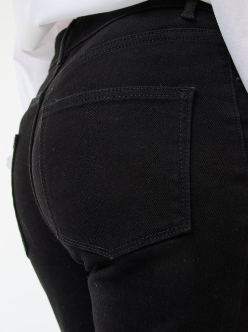 Jeans flare/bootcut de cintura subida - Kiabi Jeans flare/bootcut de cintura subida - Kiabi