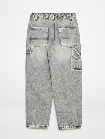 Jeans largos com bolsos grandes