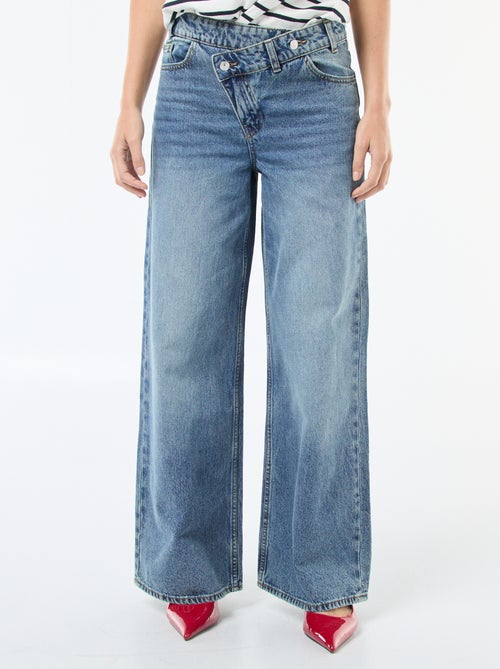 Jeans largos com abertura dupla abotoada - Kiabi