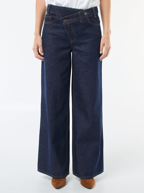 Jeans largos com abertura dupla abotoada - Kiabi