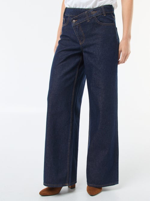 Jeans largos com abertura dupla abotoada - Kiabi