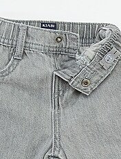 Jeans largos com cintura ajustável