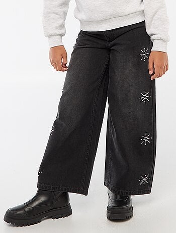 Jeans largos com flocos de strass