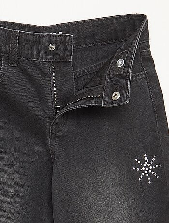Jeans largos com flocos de strass