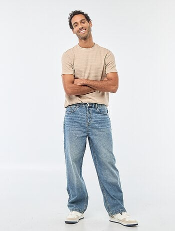 Jeans largos / corte relaxed fit com 5 bolsos