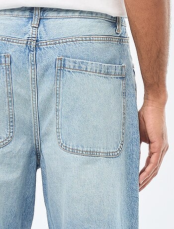 Jeans largos / corte relaxed fit com 5 bolsos