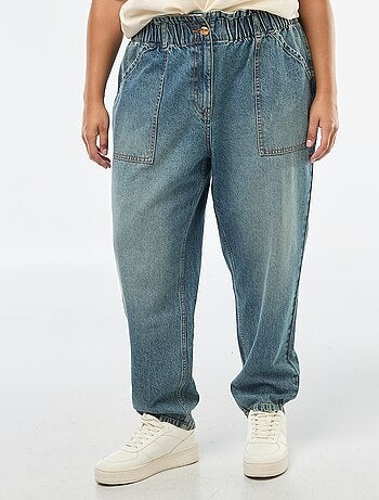 Jeans Mom com cintura elástica