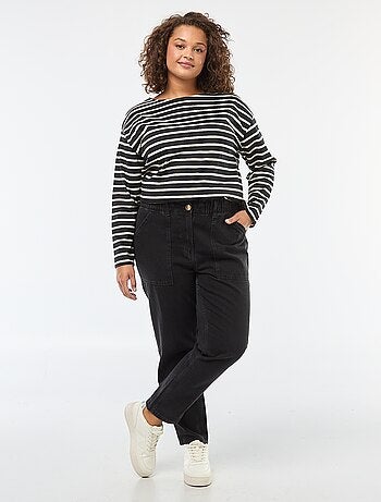 Jeans Mom com cintura elástica