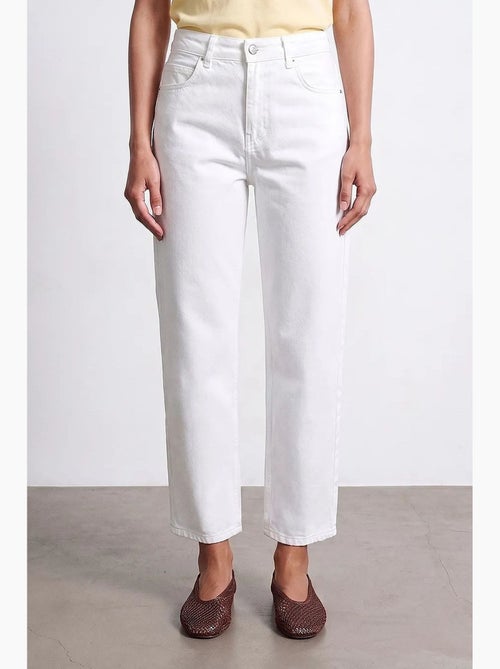 Jeans mom de cintura alta e perna larga dilvin - Kiabi Jeans mom de cintura alta e perna larga dilvin - Kiabi