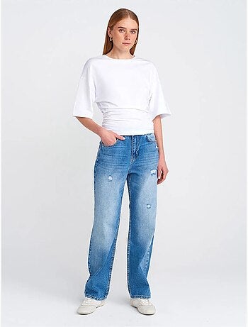Jeans mom de cintura subida e perna larga e larga dilvin