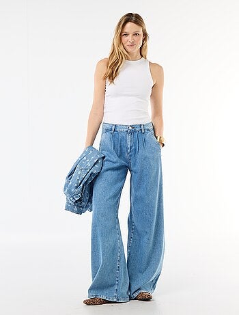 Jeans palazzo de corte largo e cintura subida