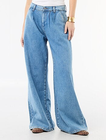 Jeans palazzo de corte largo e cintura subida