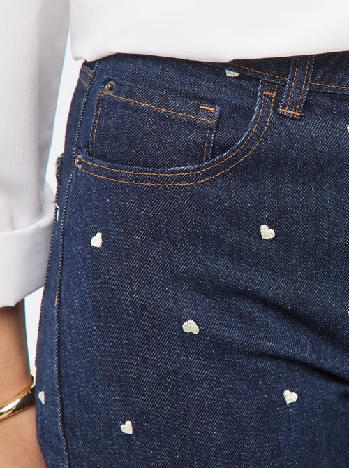 Jeans Regular Bordados - Kiabi