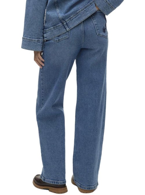 Jeans Retos Azuis Vero Moda Kathy para Mulher - Kiabi Jeans Retos Azuis Vero Moda Kathy para Mulher - Kiabi