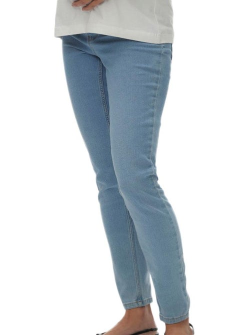 Jeans Skinny Azuis Claros Destruídos Mamalicious para Mulher - Kiabi Jeans Skinny Azuis Claros Destruídos Mamalicious para Mulher - Kiabi