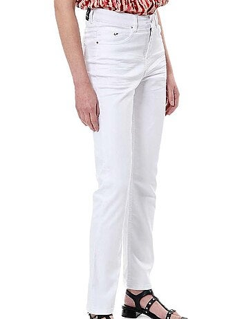 Jeans slim brancos kaporal remar para mulher
