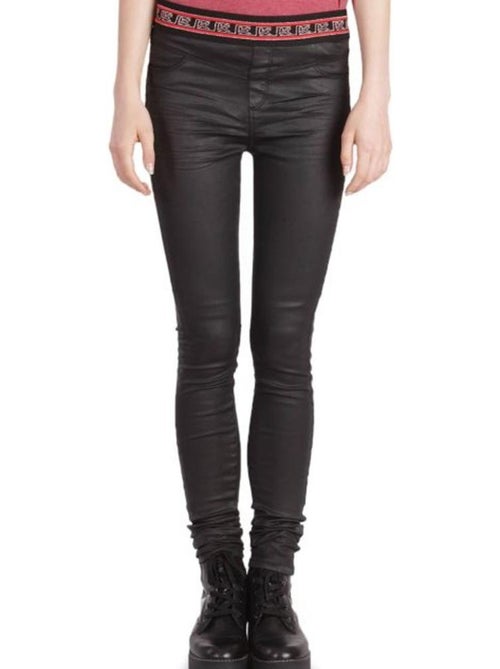 Jeans Slim Preto Efeito Pele para Mulher Kaporal SABLE - Kiabi Jeans Slim Preto Efeito Pele para Mulher Kaporal SABLE - Kiabi