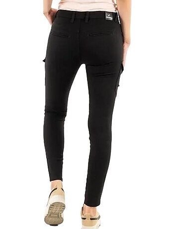 Jeans slim pretos kaporal exblac para mulher
