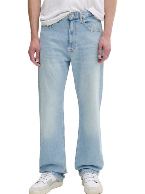 Jeans Tommy Hilfiger Otis Straight de Homem Azul Claro - Kiabi Jeans Tommy Hilfiger Otis Straight de Homem Azul Claro - Kiabi