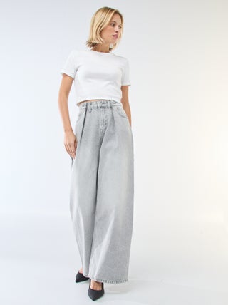 Jeans wide leg cintura subida